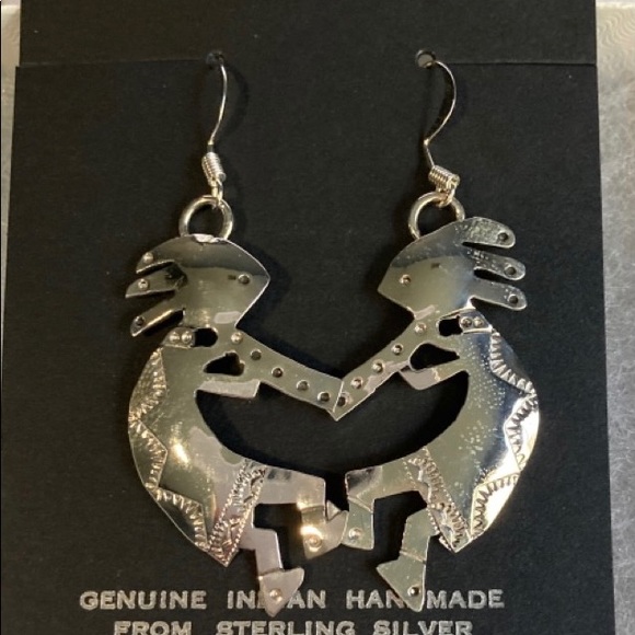 Native American Kokopelli Earrings - Picture 3 of 7